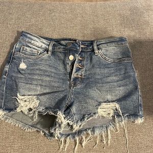 GENTLY USED FASHION NOVA DENIM SHORTS SIZE M